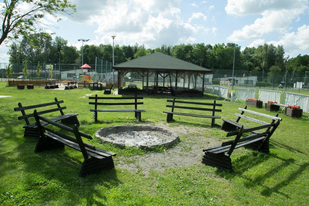 Camping Oaza Blonie Kornik Domki Standard Plus - 3 Pokoje Eksteriør bilde
